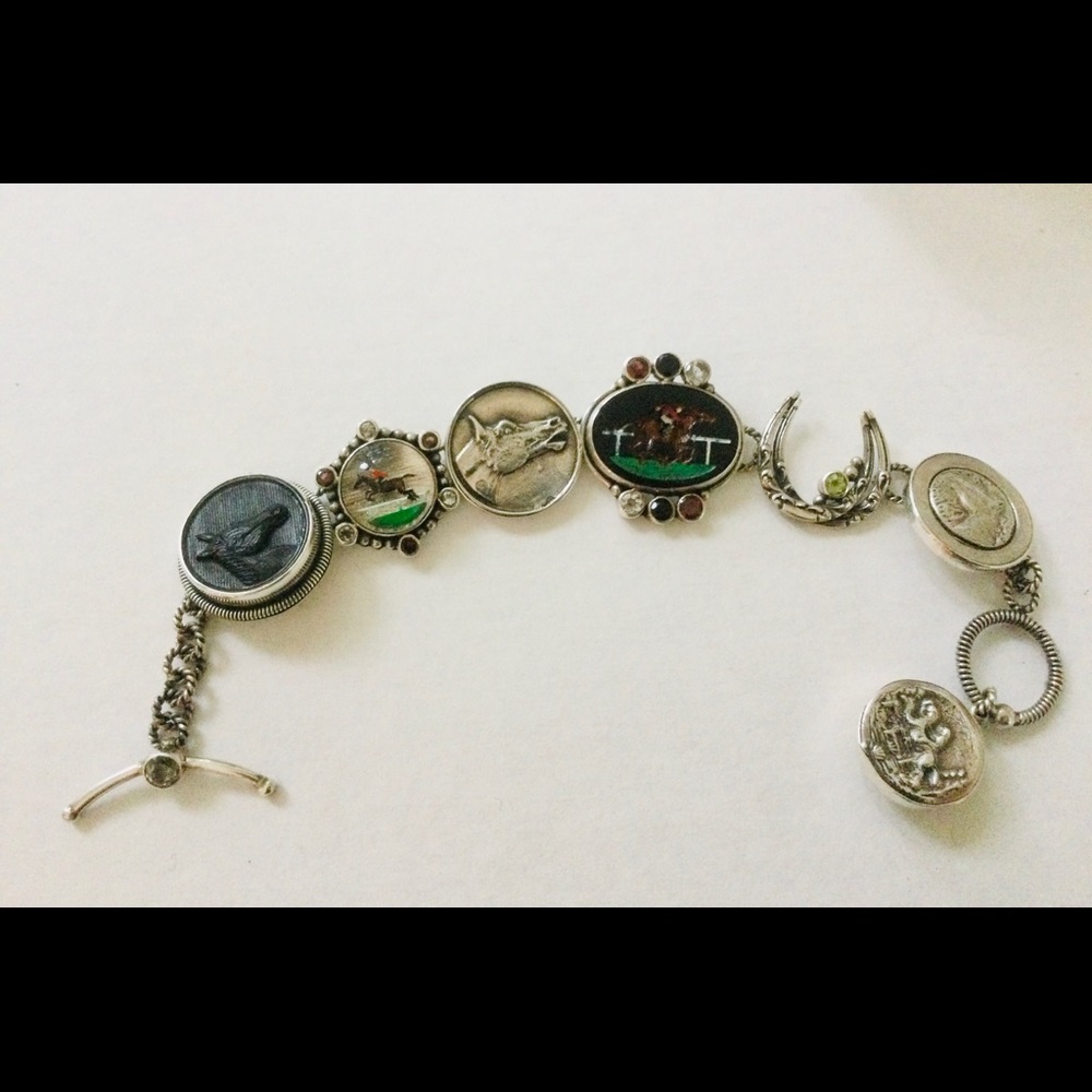 Echo Of The Dreamer-Mars in valentine, bracelet.